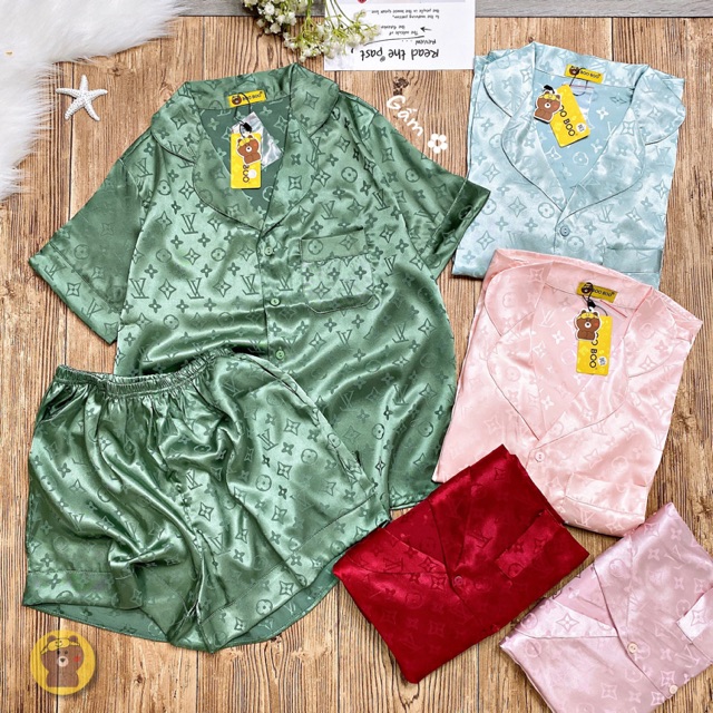 ĐỒ BỘ MẶC NHÀ PIJAMA LỤA GẤM ĐÙI LV