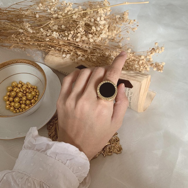 Nhẫn vintage size đại La Reine