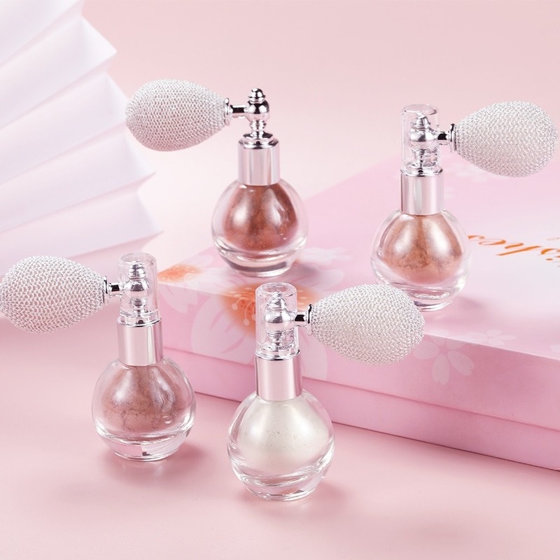 Phấn Xịt Nhũ Kim Tuyến Dạng Xịt Bắt Sáng Cơ Thể