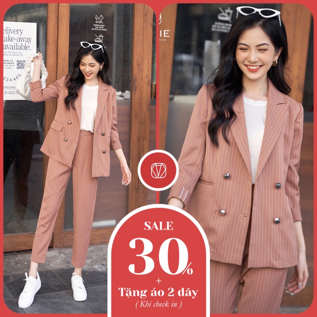Set Blazer 4 cúc dáng ngắn Kẻ nâu cúc bạc & quần baggy nâu kẻ sọc trắng