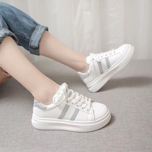 Giày Thể Thao Nữ 💖FREESHIP📛 Giày Nữ Trắng Phản Quang 2 Vạch, Giày Đế Bằng Dáng Sneaker Giá Siêu Rẻ | BigBuy360 - bigbuy360.vn