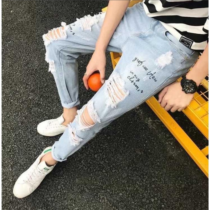 Quần jean rách nam nữ dáng baggy màu xanh in chữ nhạt Pon.mens
