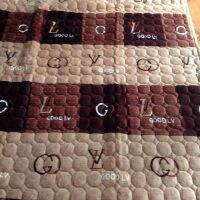 Thảm trải giường lv
