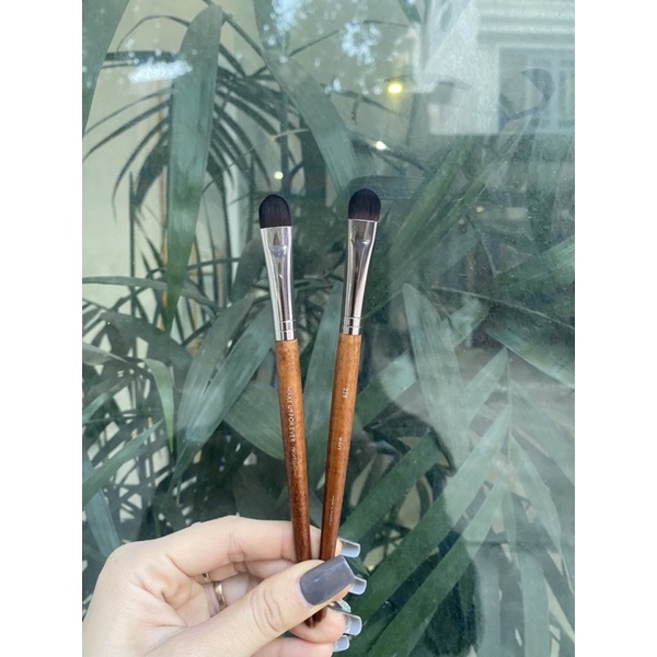 Các Mẫu Cọ Lẻ Makeup