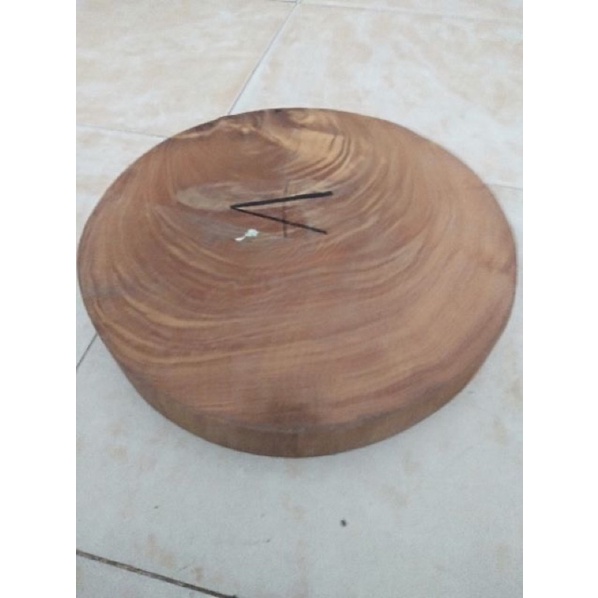 Thớt gỗ nghiến cao cấp 28-30 cm X1,5-2cm
