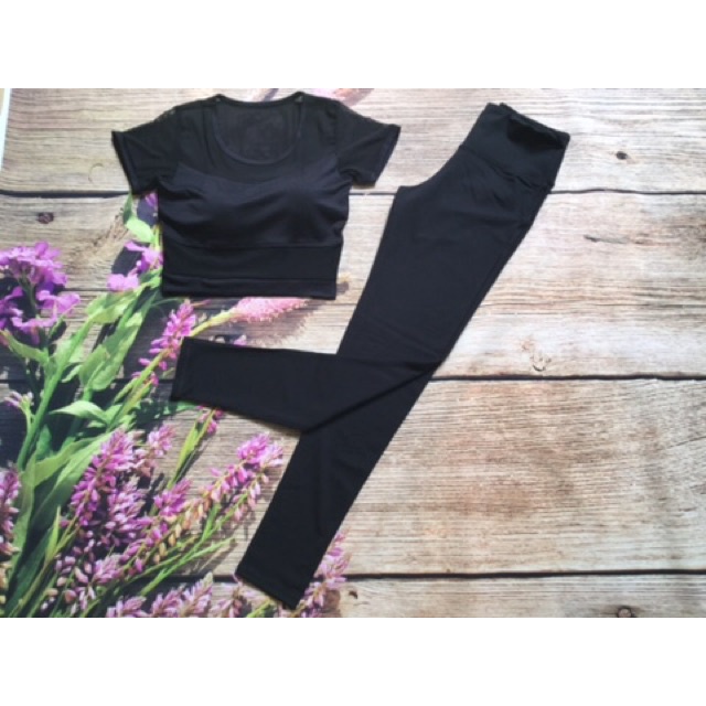 ☞✻✉Bộ croptop phối lưới tay có mút sẵn | BigBuy360 - bigbuy360.vn