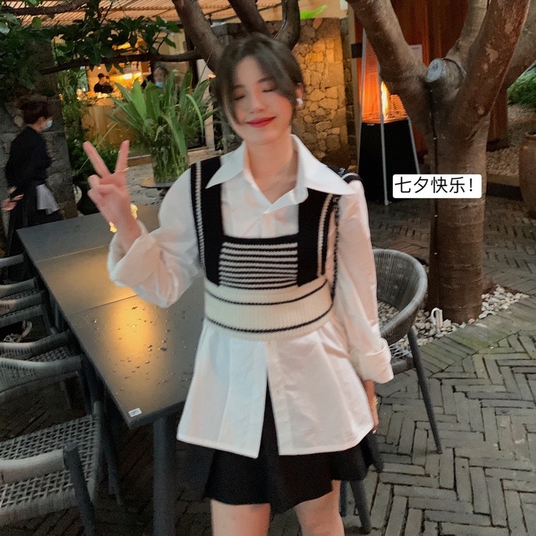 Áo croptop không tay kẻ sọc phong cách retro Hàn Quốc cho nữ | BigBuy360 - bigbuy360.vn