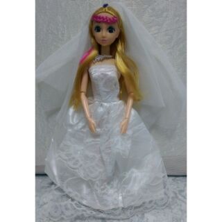 Búp bê babie có khớp tay và chân.