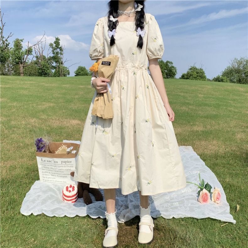 Đầm chữ A tay phồng ngắn họa tiết hoa nhỏ thời trang mùa hè mát mẻ và dễ thương phong cách Nhật Bản