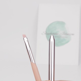 Cọ Trang Điểm Môi colourpop C124 (Vát Xéo)