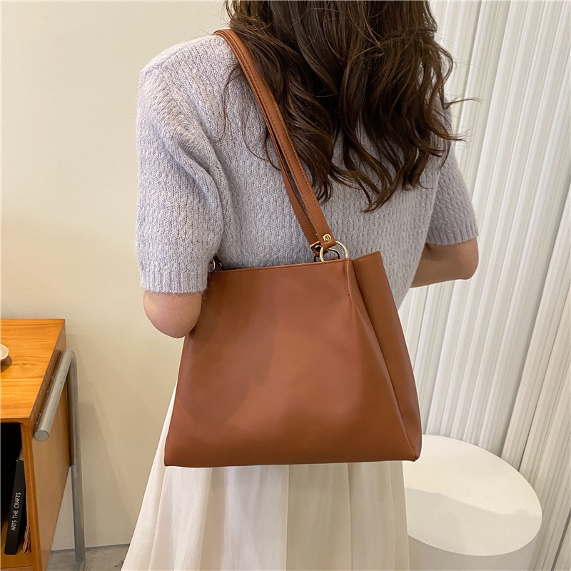 Túi Đeo Một Bên Vai Màu Trơn Mẫu Mới 2022 Sức Chứa Lớn Phong Cách Nước Ngoài Đơn Giản Cho Nữ