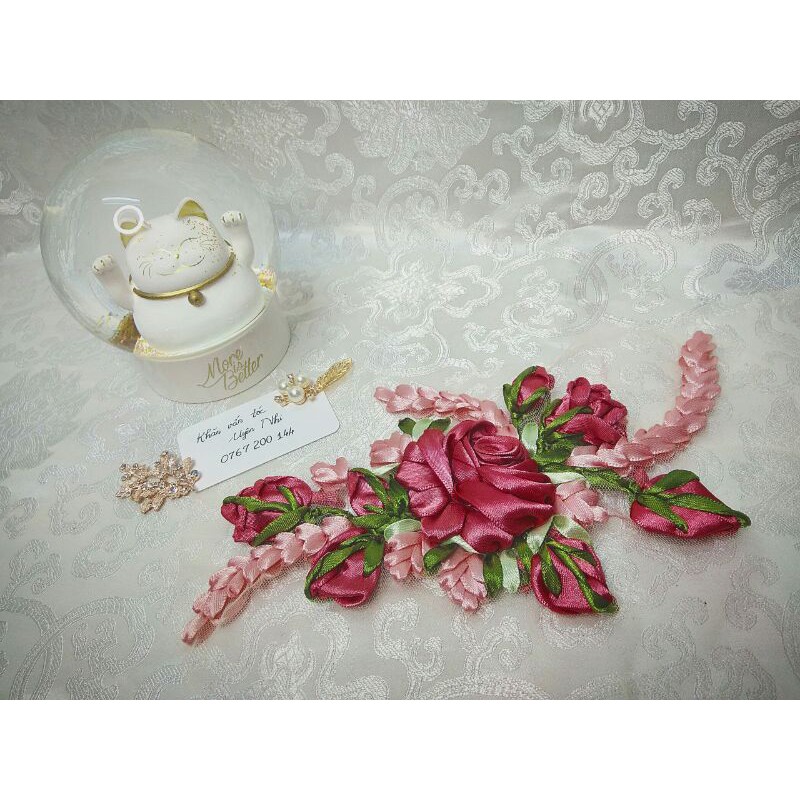 hoa ruy băng gắn áo dài / hoa hồng - hoa ruy băng thêu handmade