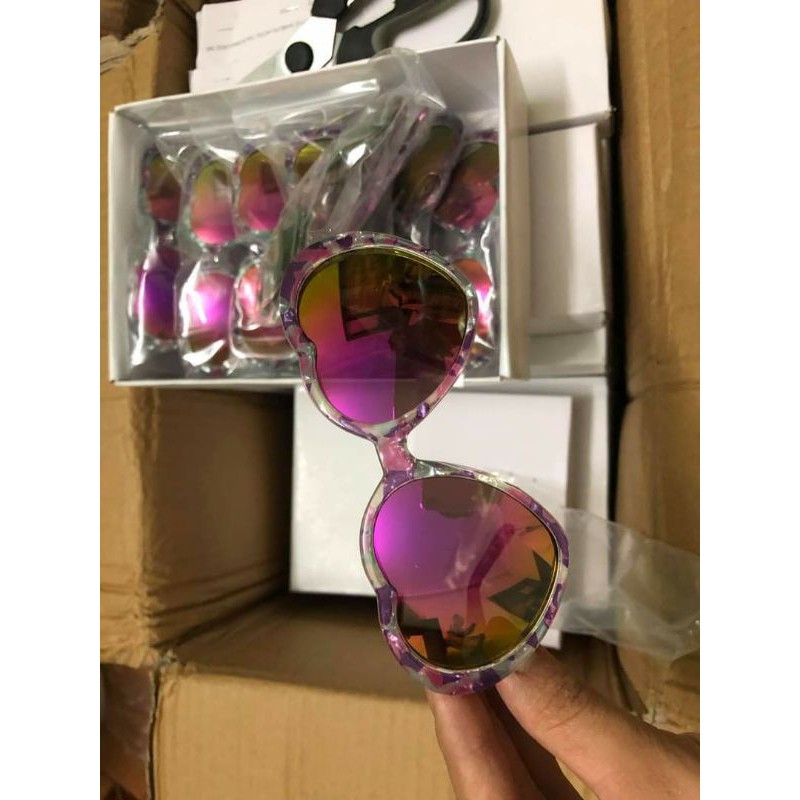 Kính Riverland cho bé