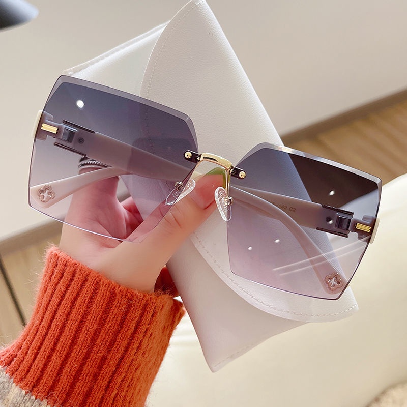 Kính Mát Thời Trang 2022 Nhiều Màu Sắc Dành Cho Nam Và Nữ