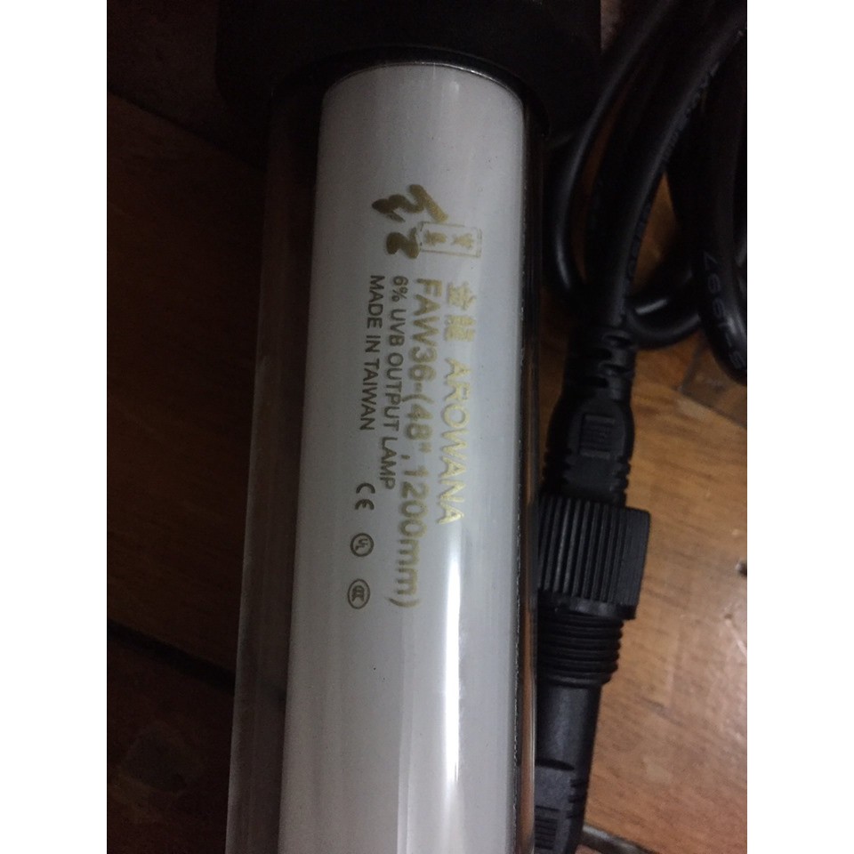Đèn chìm tanning UVB Đài Loan ánh sáng 12000K chuyên dụng cho cá rồng 128cm