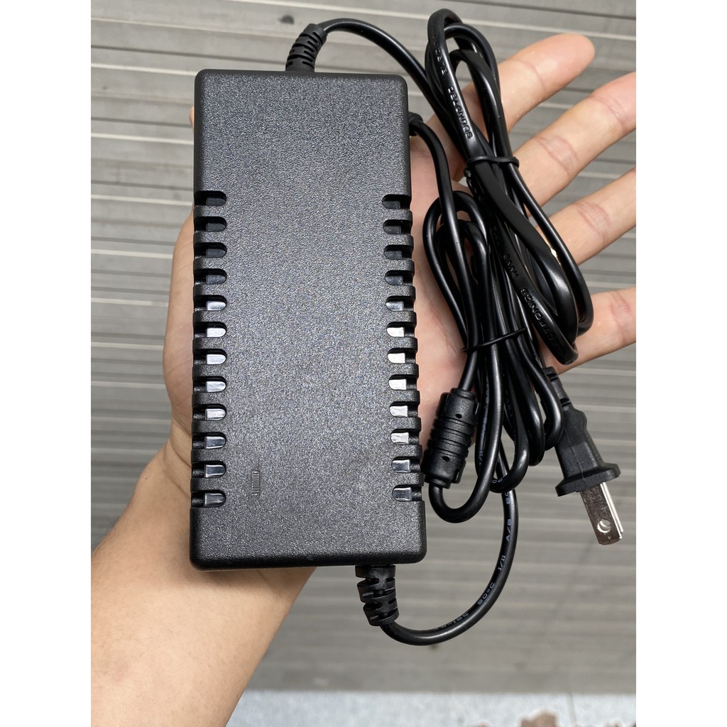 Sạc 4s 16.8v 3A sạc pin Li-ion 14.4V có đèn báo sạc khi đầy