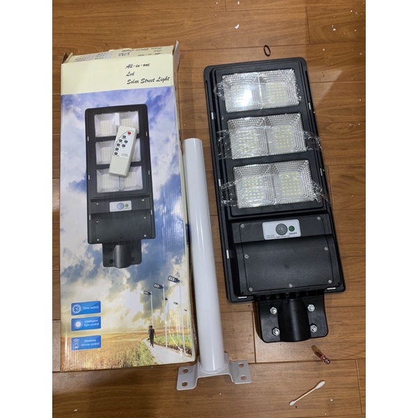 Đèn đường năng lượng mặt trời trang trí sân vườn HAPOVA BELIC 3015 công suất 150W