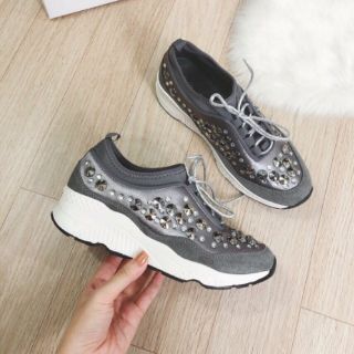 Giầy thể thao đính đá siêu hít