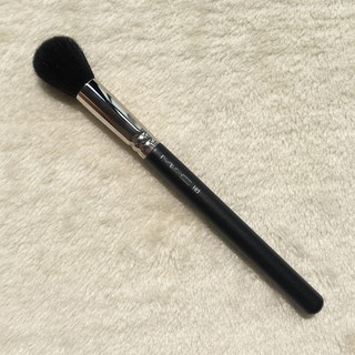 Cọ Trang Điểm Chuyên Nghiệp Mac109 Tiện Dụng