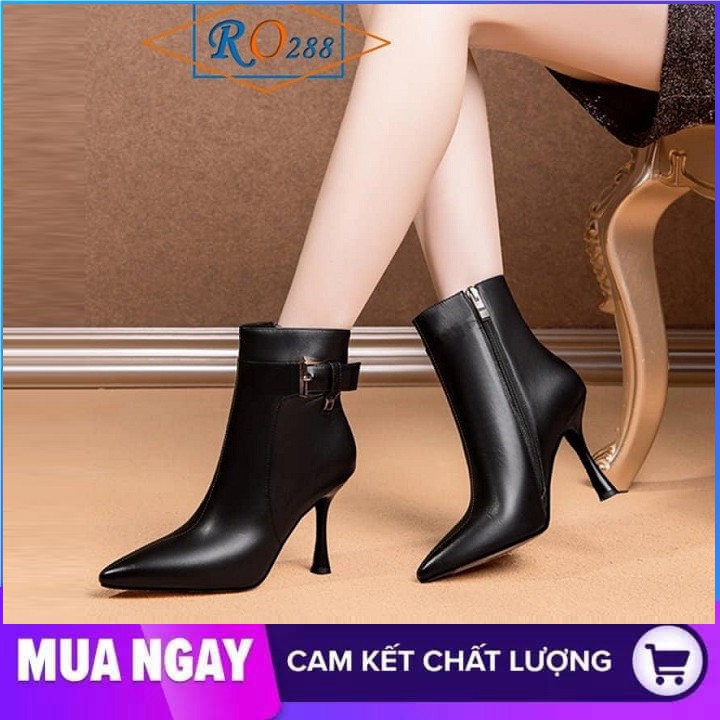 Giày boot nữ cổ thấp 7cm hàng hiệu rosata hai màu đen trắng ro288