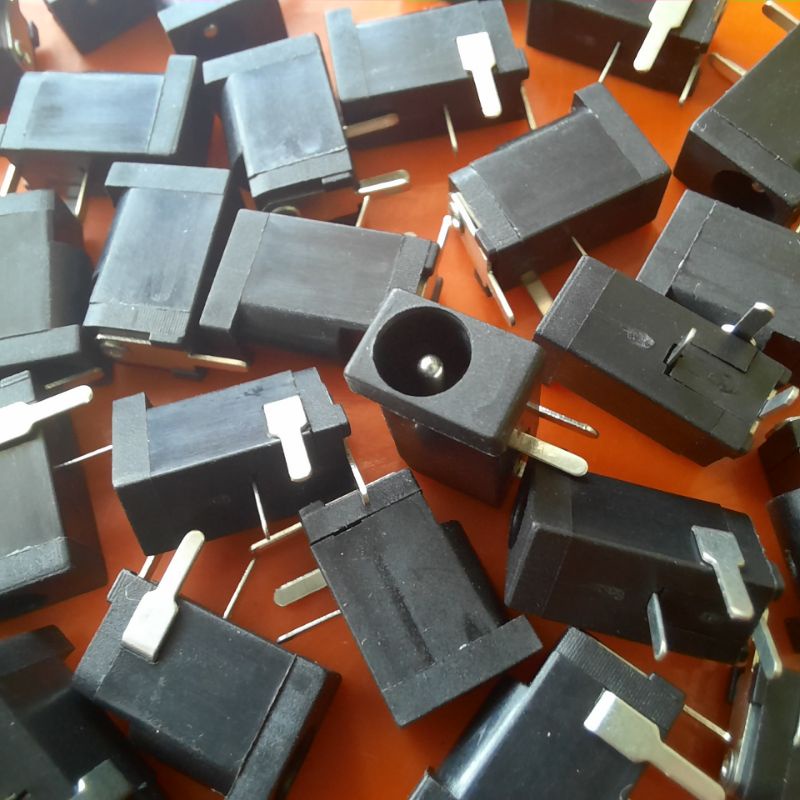 chân nguồn dc 5v loại to 3.5mm