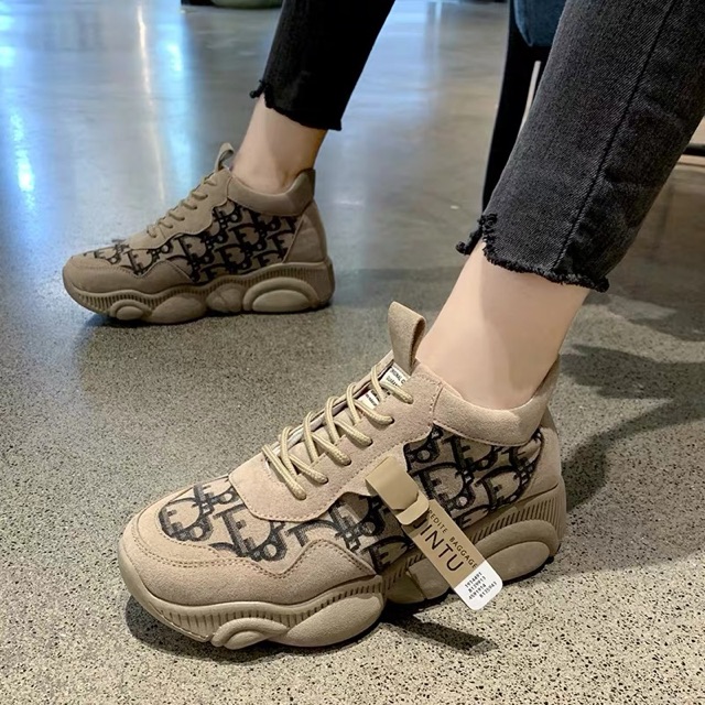 GIÀY THỂ THAO DO SIÊU HOT 2020 | BigBuy360 - bigbuy360.vn