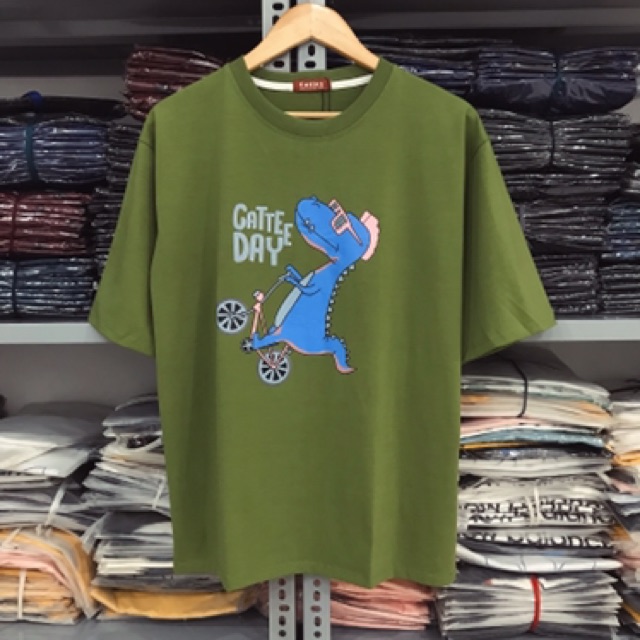 [Mã WA1606 giảm 15% đơn 99k] Áo Thun KHỦNG LONG XE ĐẠP UNISEX A014 | BigBuy360 - bigbuy360.vn