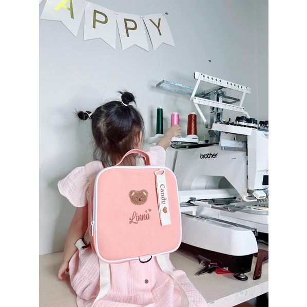 Balo hồng thêu tên bé theo yêu cầu