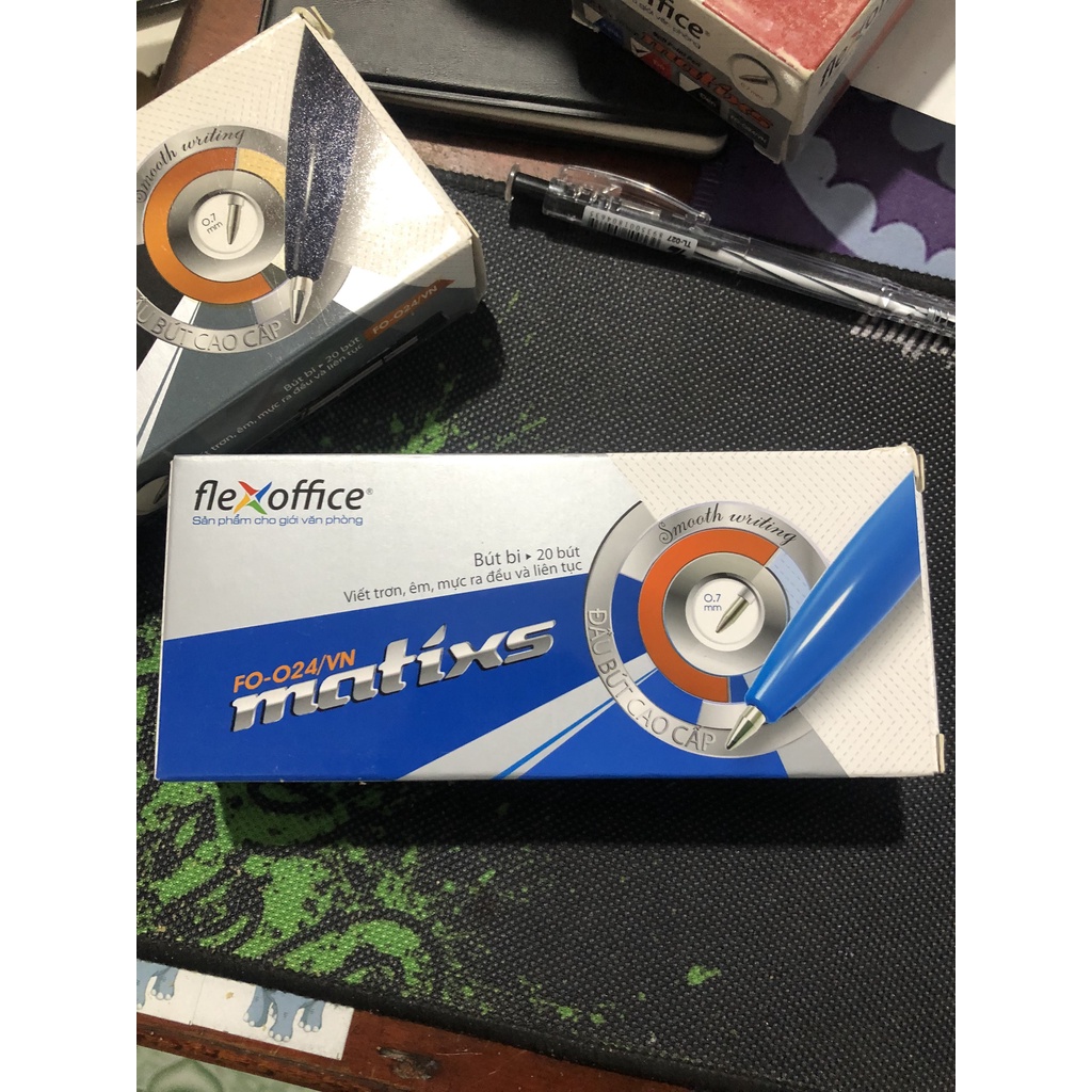Hộp 20 cây Bút bi TL - 024 nét to 0.7 mm