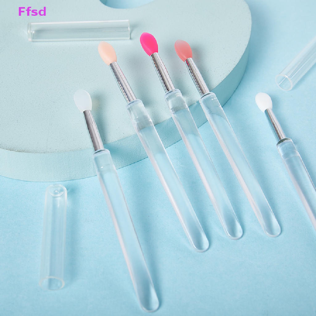 Bộ 2 Cọ Tô Son Môi Bằng Silicone Kèm Nắp Chống Bụi