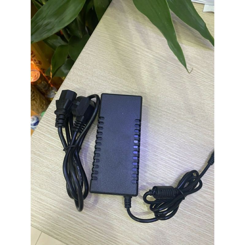 SẠC THAY THẾ DÙNG CHO VÒM ÁNH SÁNG - BÚA NÓNG LẠNH