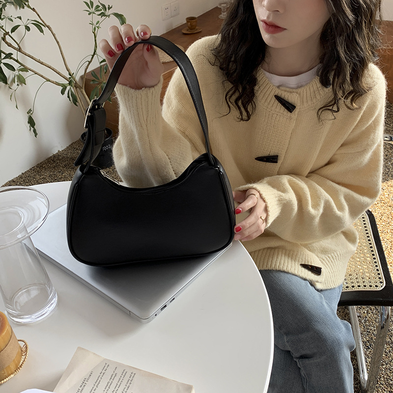 Túi đeo vai IELGY phong cách retro thời trang cá tính cho nữ