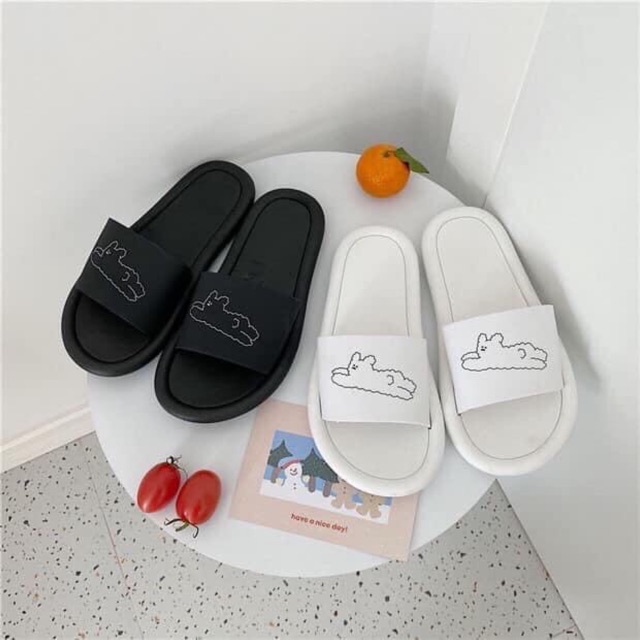 Dép bánh mỳ + quần cộc