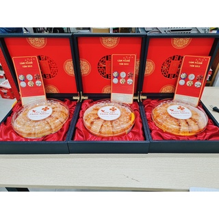 Hồng yến rút lông