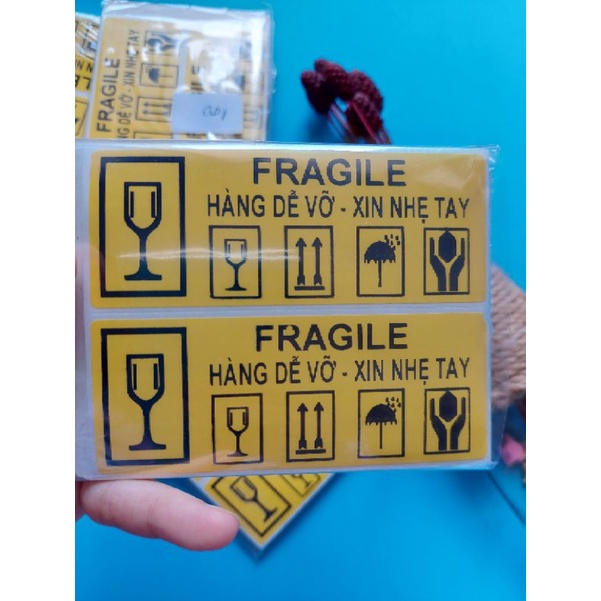 ⚡Combo 100 Tem Decal Dán Cảnh Báo Hàng Dễ Vỡ Kích Thước 10,3x4cm