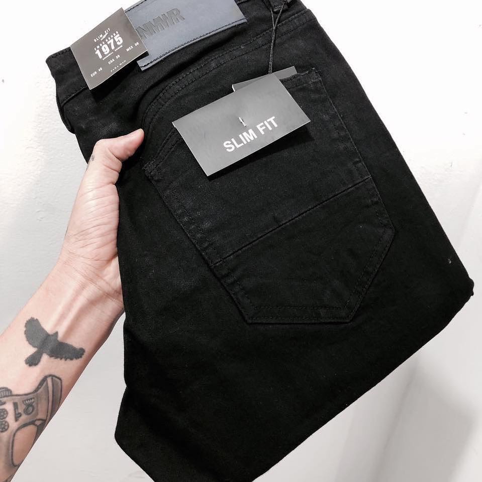 [VIDEO] QUẦN BASIC JEAN SKINNY FIT MÀU ĐEN CHO NAM