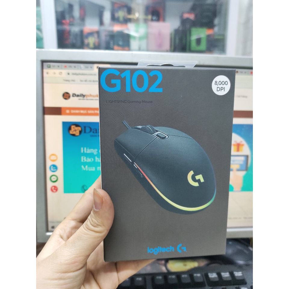 Chuột gaming có dây logitech G102 Led RGB 8000DPI tặng kèm bàn di