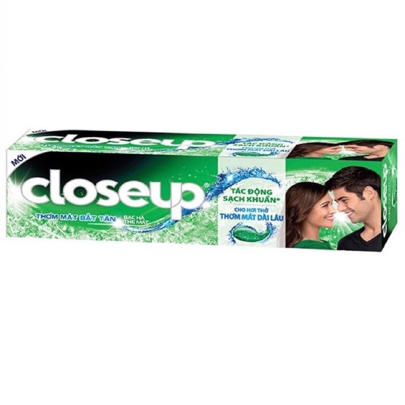 Kem Đánh Răng Closeup Bạc Hà The Mát/Tinh Thể Băng Tuyết 180g