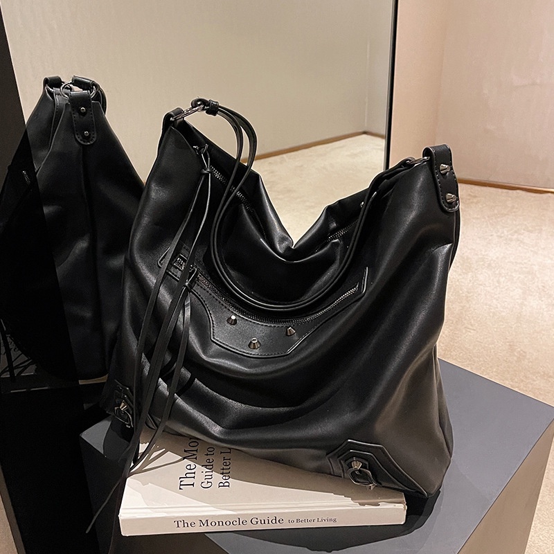 Túi đeo vai IELGY mềm mại sức chứa lớn dễ phối đồ thời trang cho nữ