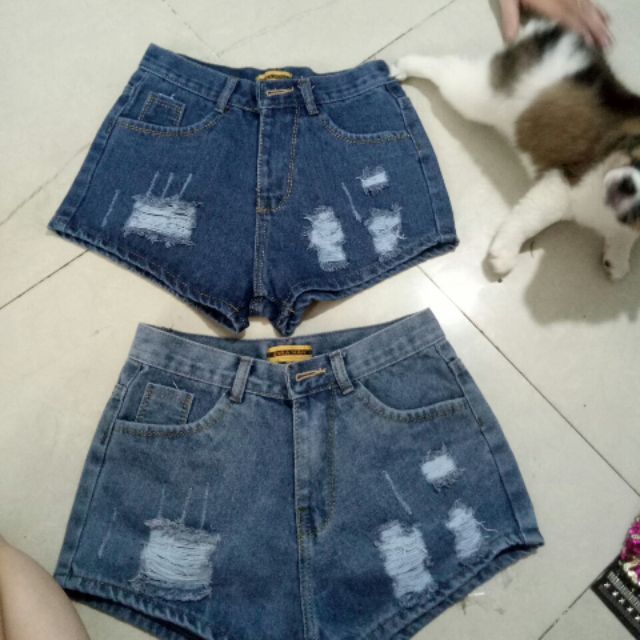 Short jean nu