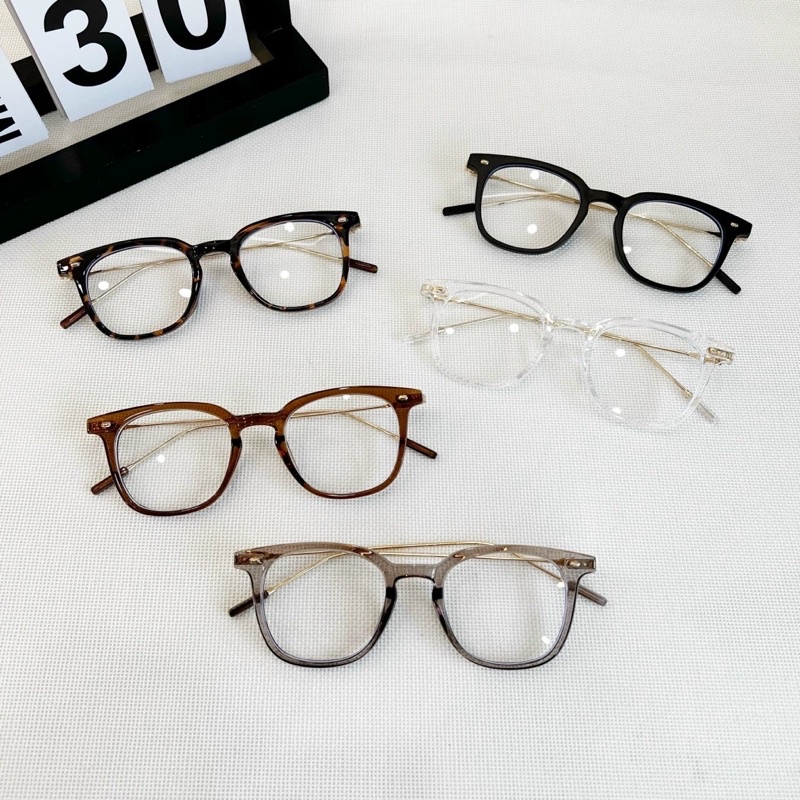Gọng kính GM BOOSTER càng tăm kim loại thanh mảnh dáng vuông thời trang nam nữ nhận lắp cận Cloudy Eyewear