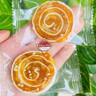 Kẹo mít dừa non cuộn bánh tráng Hồng Vân 500g