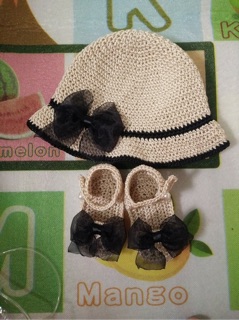 Set giày mũ ajuma cho bé