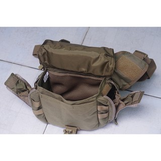 Túi đeo chéo  nam phái mạnh.