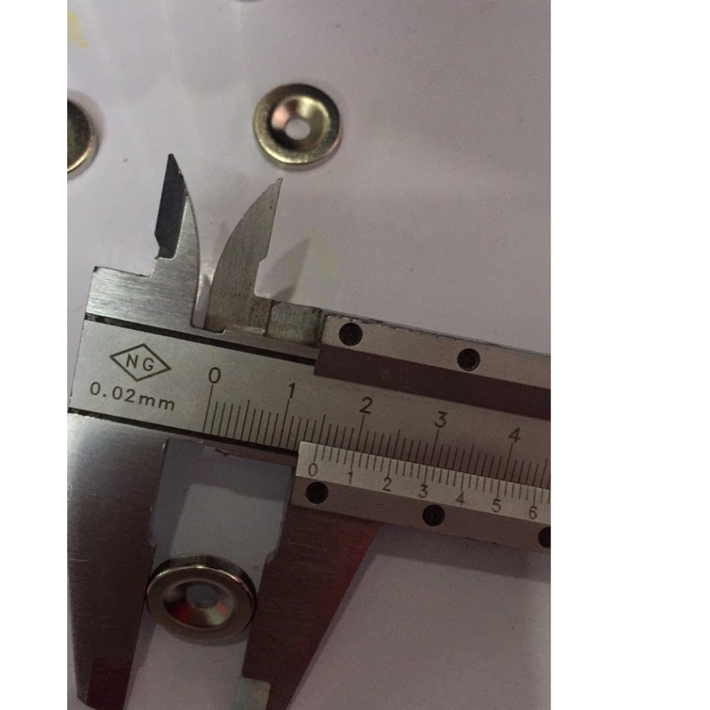 Nam châm viên đất hiếm 15x5 lỗ 4mm