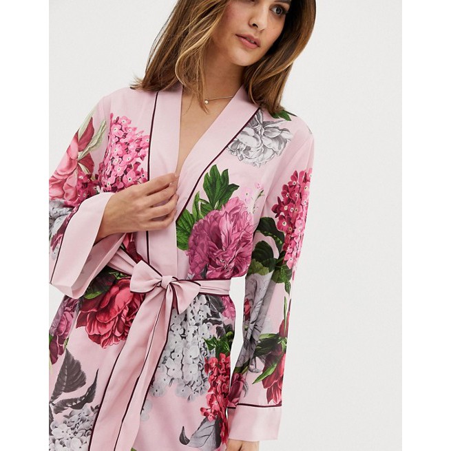Choàng Phi Lụa Hoa Sang Trọng Ted Baker