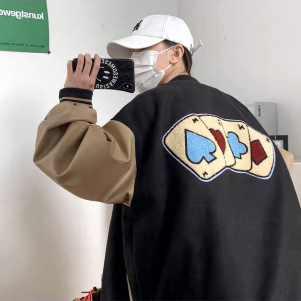 Áo khoác bóng chày tay dài nam nữ hình lá bài túi thêu cài nút cao cấp ulzzang logo