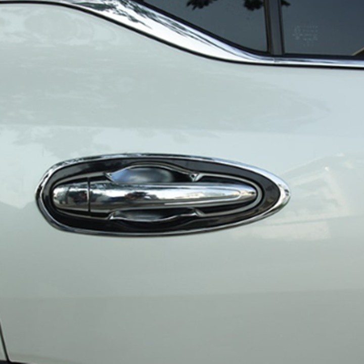 Chén cửa, hõm cửa, ốp tay cửa dùng riêng cho xe Fortuner, Innova đời mới