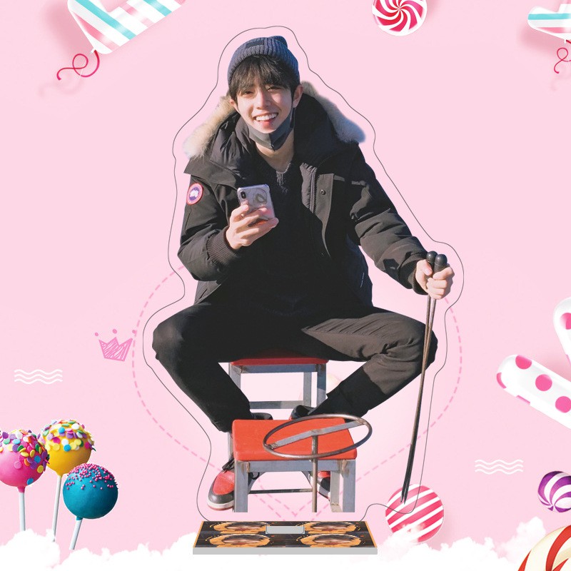 Standee để bàn in hình TIÊU CHIẾN siêu cưng