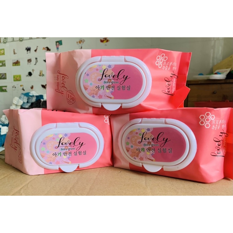 Khăn ướt không mùi Lovely nặng 750g